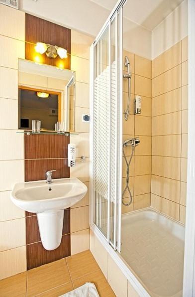 Hotel Rypsówka Nowy Sącz Habitación foto
