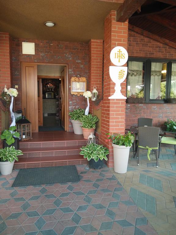 Hotel Rypsówka Nowy Sącz Exterior foto